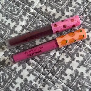 Makeup Revolution Cherry and Peach Lip Gloss Set